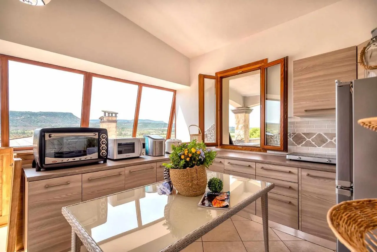 Villa Janas Luxury Villa Surrounded By Large Park, Swimming Pool, Parking And Wifi Alghero