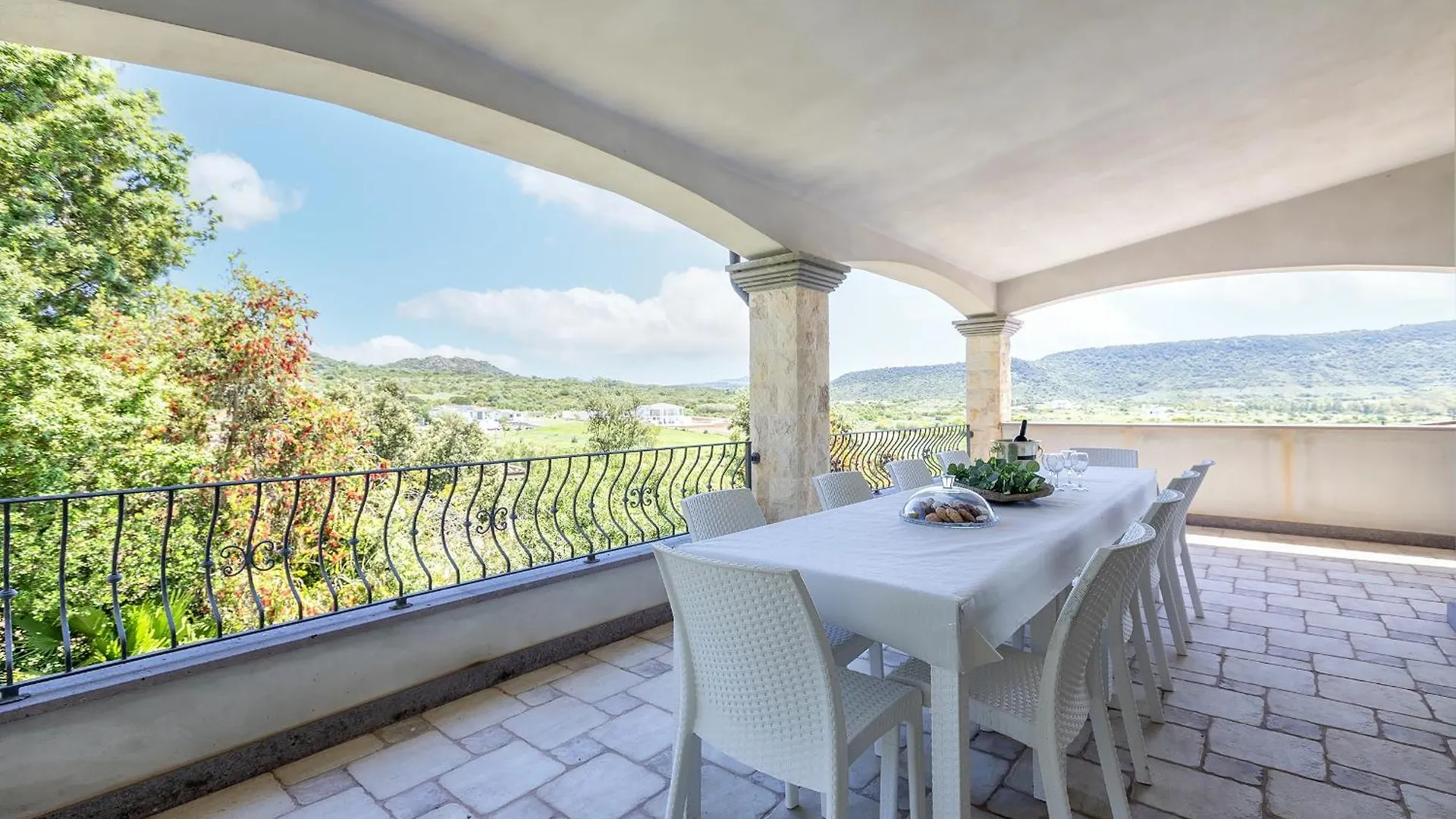 Villa Janas Luxury Villa Surrounded By Large Park, Swimming Pool, Parking And Wifi Alghero
